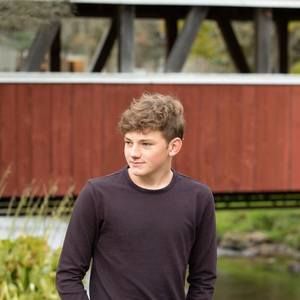 Meet your Posher, Adam